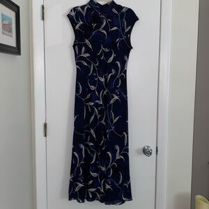 Long dress. Size 12. Navy.